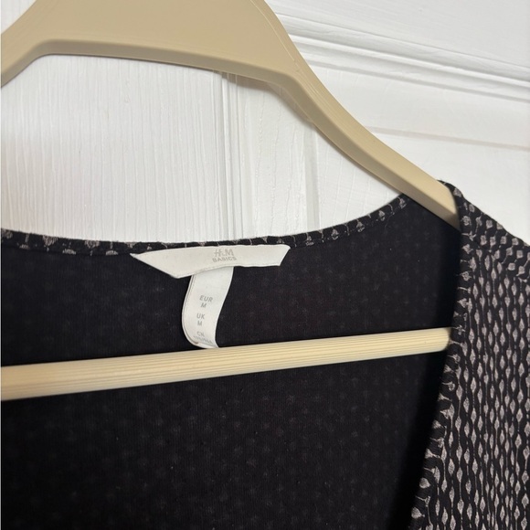 H&M Black and White Patterned Midi Dress - Picture 2 of 3